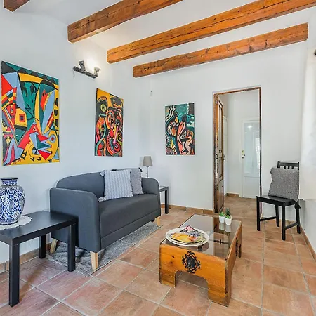 Villa Near Old Town *